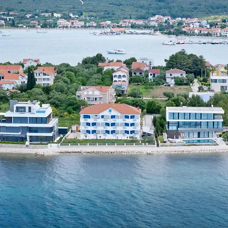 Niko Dalmacija Apart Otel Sukošan