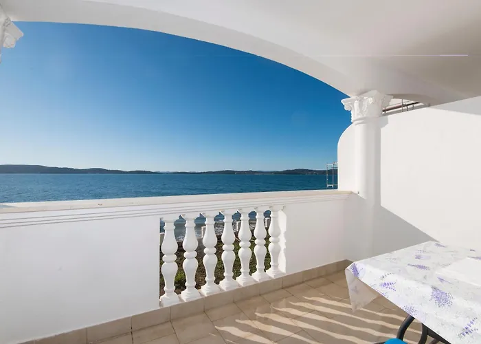 Apartahotel Niko Dalmacija 3*