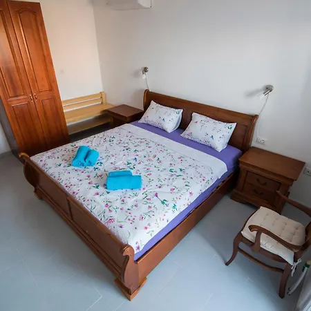 Niko Dalmacija Aparthotel 3*