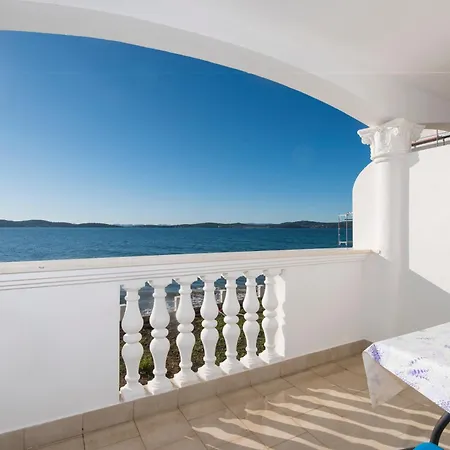 Aparthotel Niko Dalmacija *