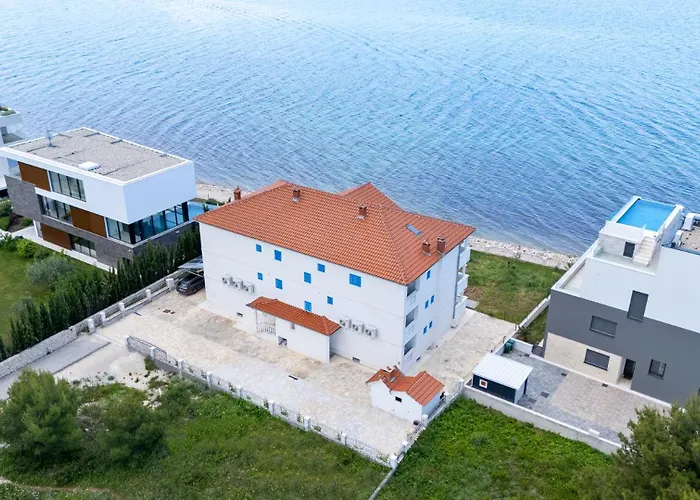 Niko Dalmacija Apartmanhotel 3*